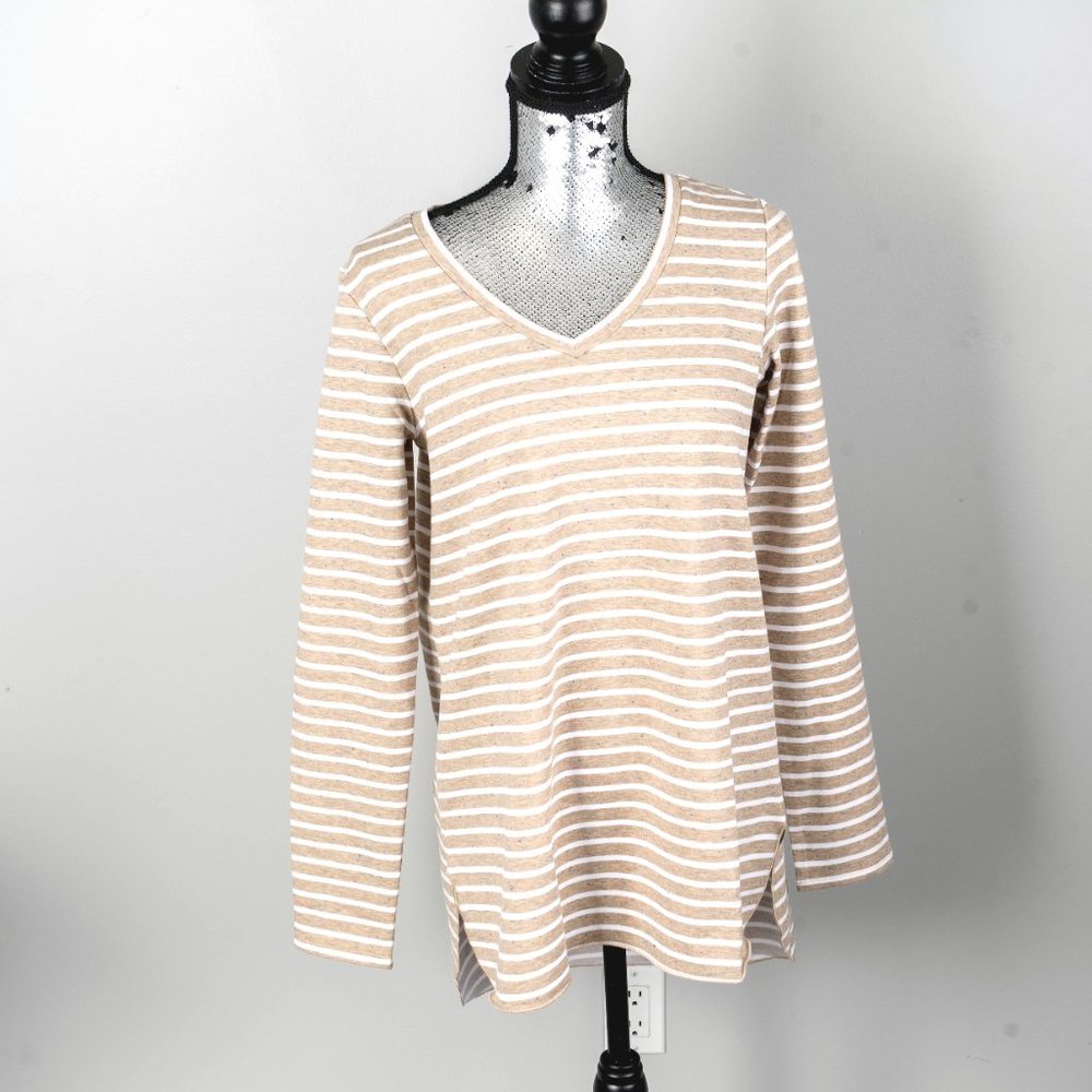 NWT  Agnes & Dora Tan & White Speckled Stripe Vincent V-Neck Hi-Low Sweater -M